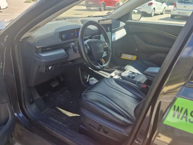 Ford Mustang Mach-E AWD Extended range