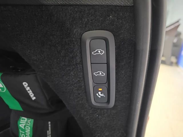 Volvo XC90 AWD Dark Ultimate