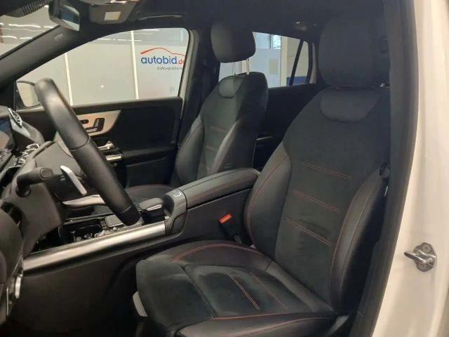 Mercedes-Benz GLA 250 AMG Line