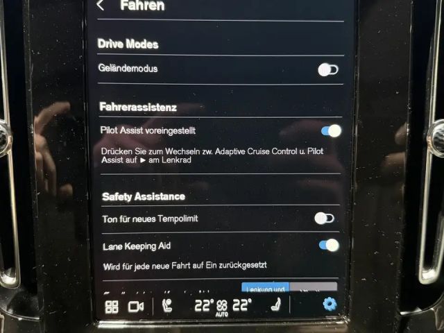 Volvo XC40 Dark Plus