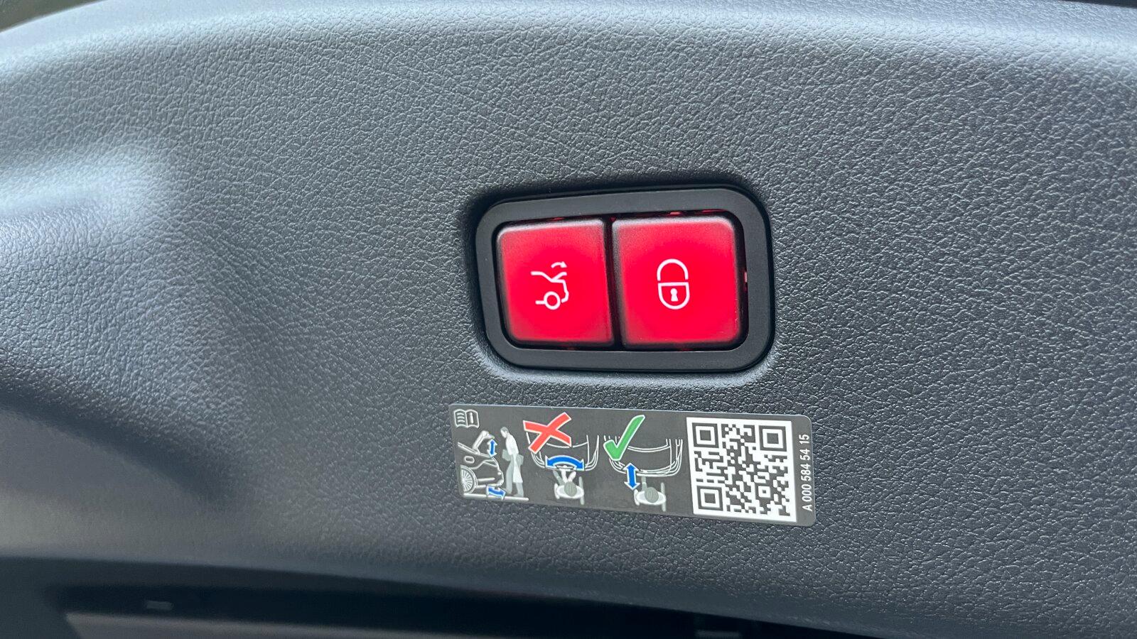 Mercedes-Benz CLE 300 AMG Line