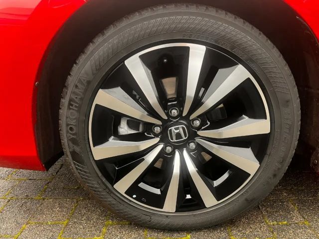 Honda Civic Elegance Hybrid e:HEV