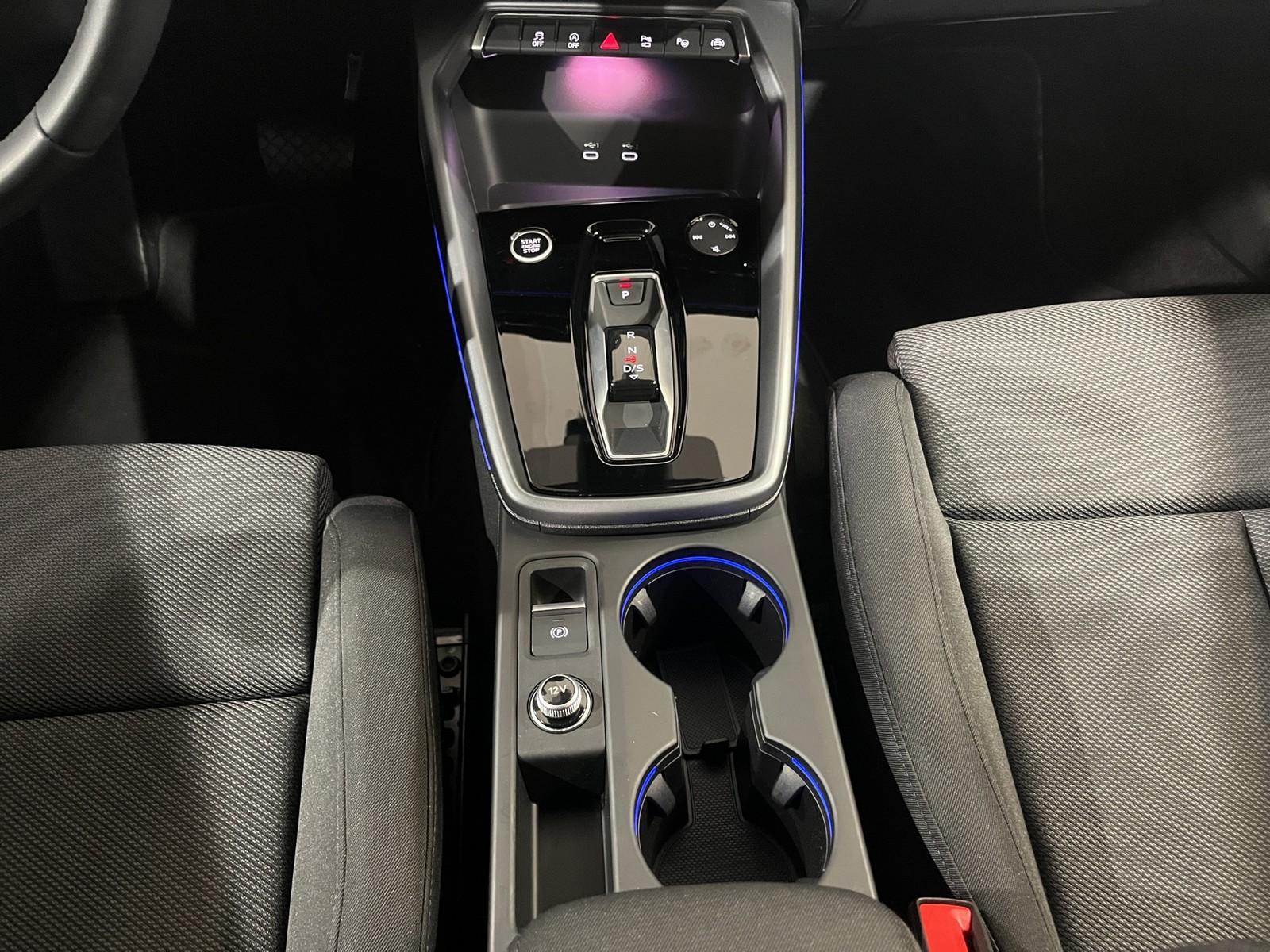 Audi A3 35 TFSI S-Line Sedan Sportback