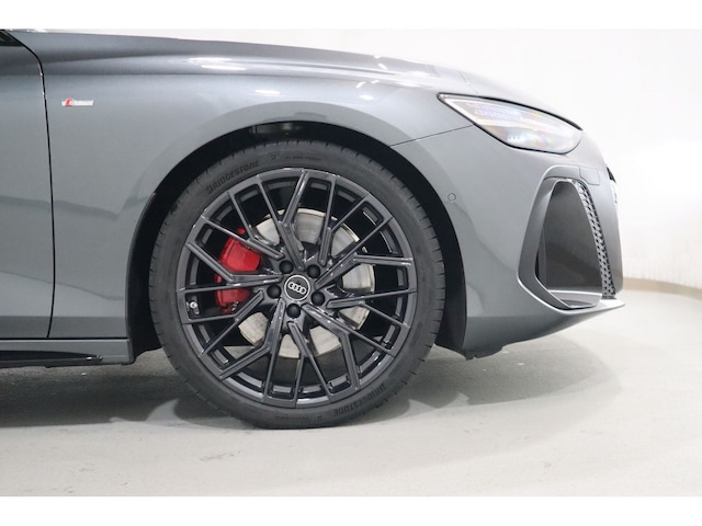 Audi A6 Avant Quattro S-Tronic