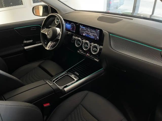 Mercedes-Benz GLA 200 4MATIC GLA 200 d