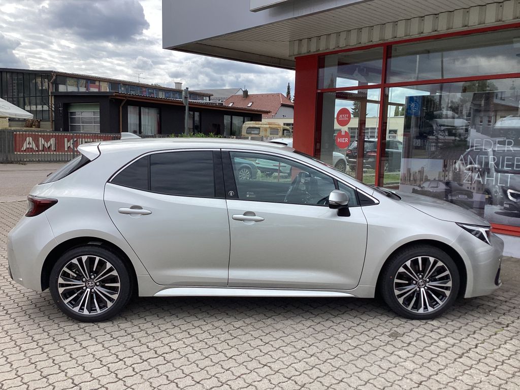 Toyota Corolla 5-deurs Basis Team D