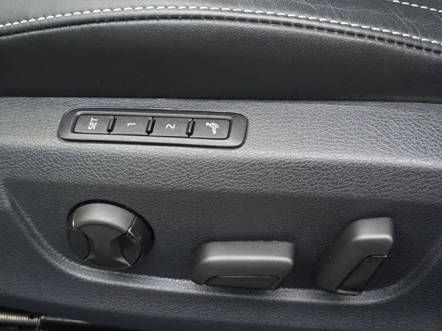 Skoda Superb L&K TDI DSG AHK CANTON LEDER SITZBLF ACC