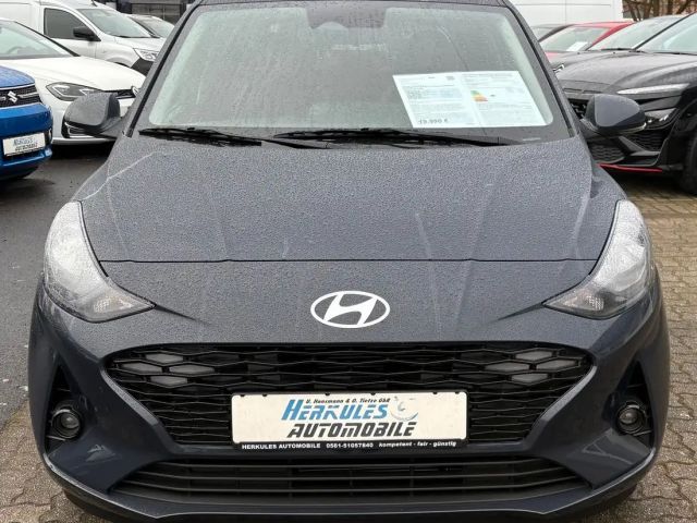 Hyundai i10 1.2l AMT Navi/Kamera/Shz/Lhz/Klimaautomatik
