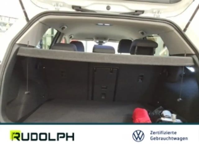 Volkswagen Golf 1.5 TSI Golf VIII Life