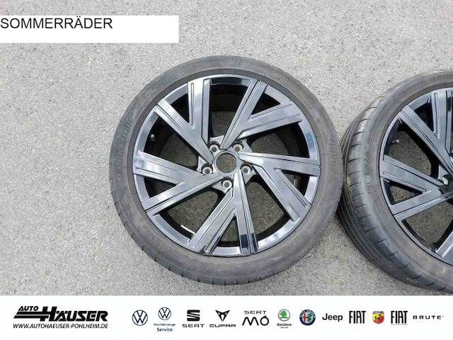 Volkswagen Golf 2.0 TSI DSG Golf VIII