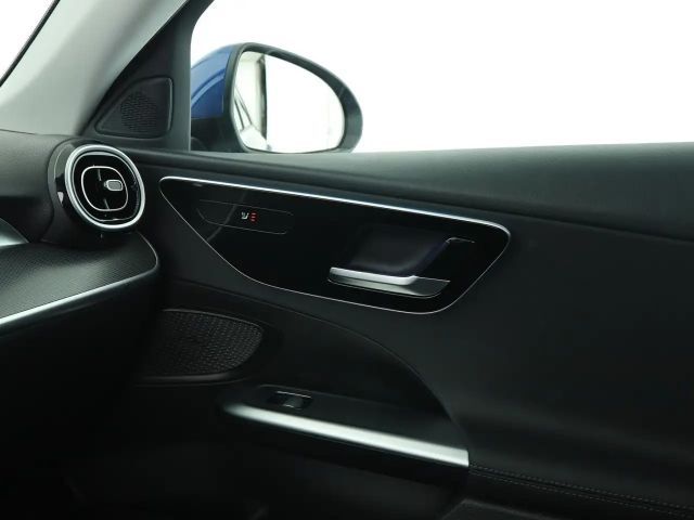 Mercedes-Benz C 200 AVANTGARDE Sedan