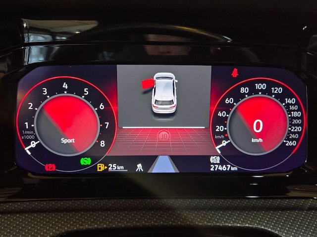 Volkswagen Golf 1.5 eTSI DSG Golf VIII R-Line