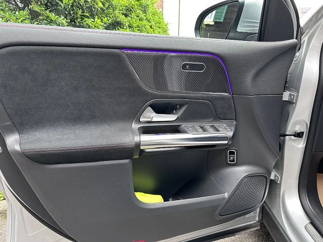 Mercedes-Benz GLA 220 AMG Line GLA 220 d