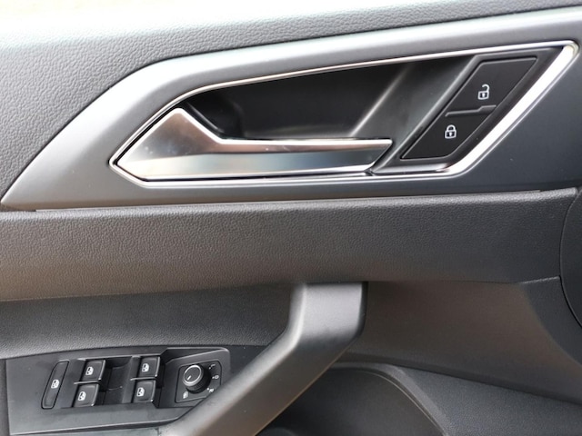 Volkswagen Taigo 1.0 TSI IQ.Drive R-Line