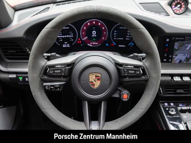 Porsche 992 4 Coupé GTS Targa