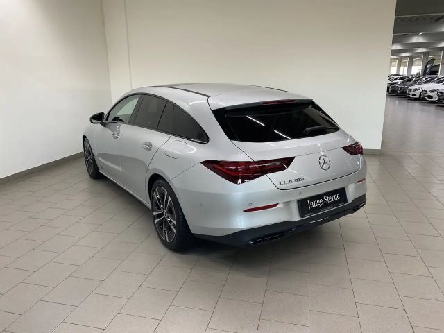 Mercedes-Benz CLA 180 Progressive