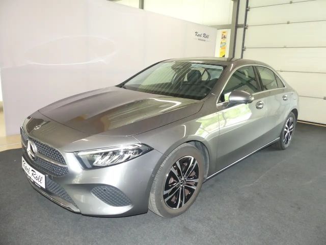 Mercedes-Benz A 200 Progressive