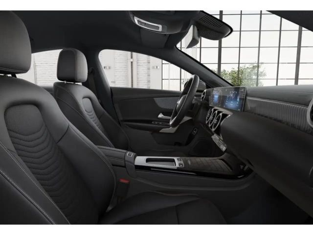 Mercedes-Benz CLA 180 Coupé Progressive