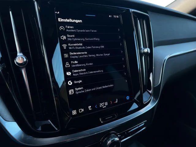 Volvo V60 Cross Country AWD Plus