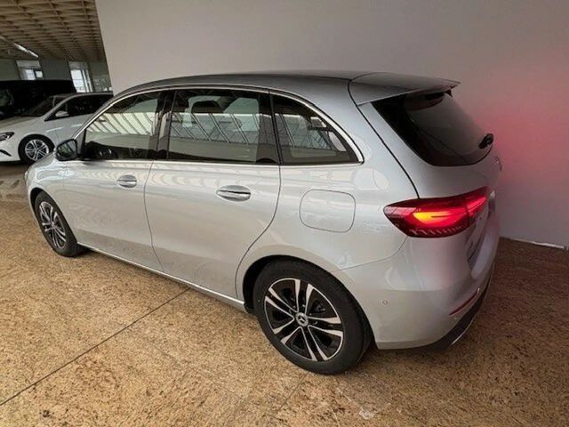 Mercedes-Benz B 200 B 200 d Progressive