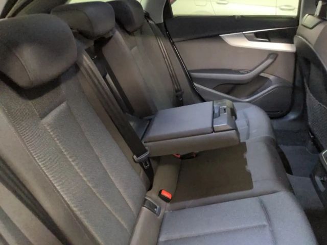 Audi A4 40 TDI Avant Quattro S-Tronic