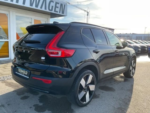Volvo XC40 Plus