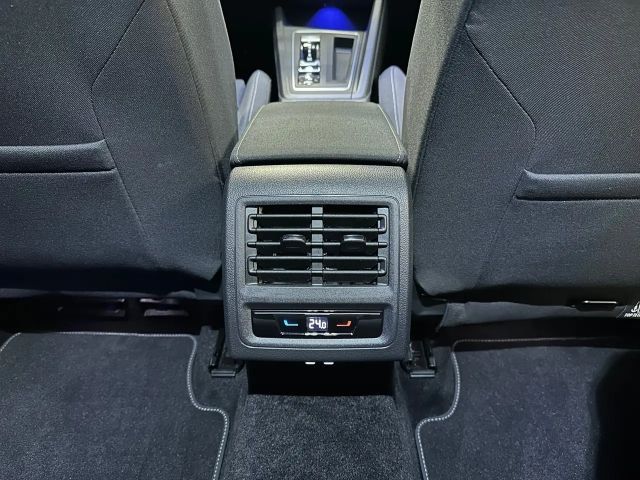 Volkswagen Golf IQ.Drive Style