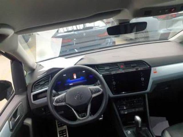 Volkswagen Touran 1.5 TSI DSG