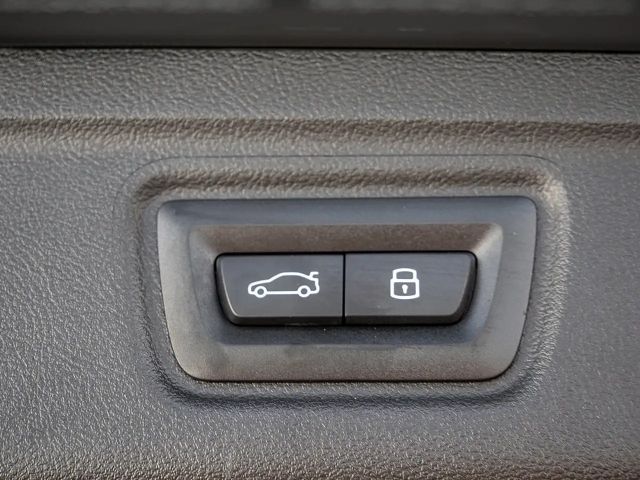 BMW 320 320d M-Sport Touring xDrive