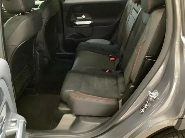 Mercedes-Benz GLB 220 4MATIC AMG Line