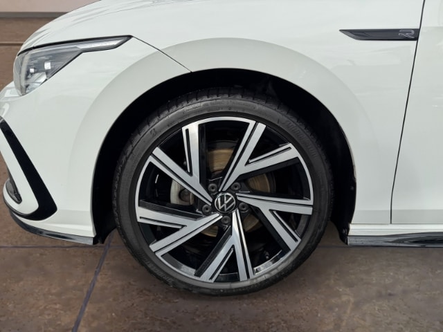 Volkswagen Golf 1.5 TSI IQ.Drive R-Line Variant