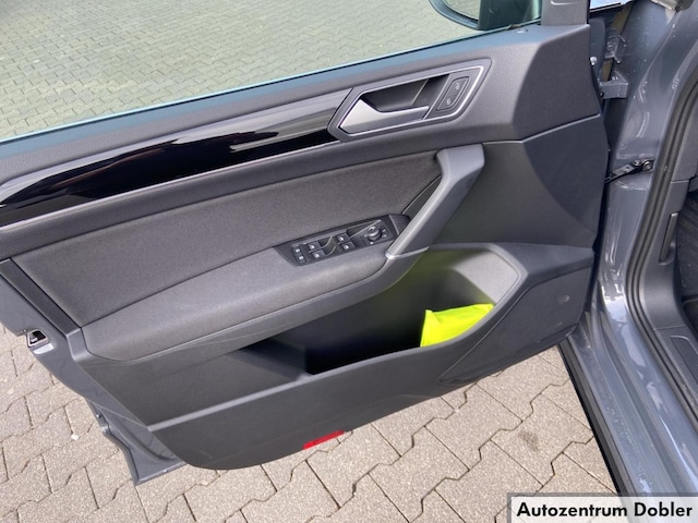Volkswagen Touran DSG R-Line