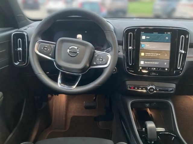 Volvo XC40 Dark Plus