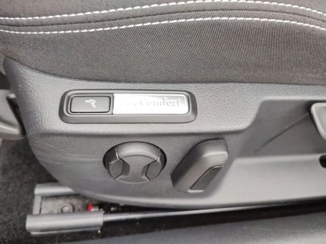 Volkswagen Passat 2.0 TDI Business DSG Variant