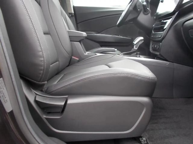 SsangYong Tivoli Grand Blackline 1.5T Navi LED Alu18" Sitzh. Kamera