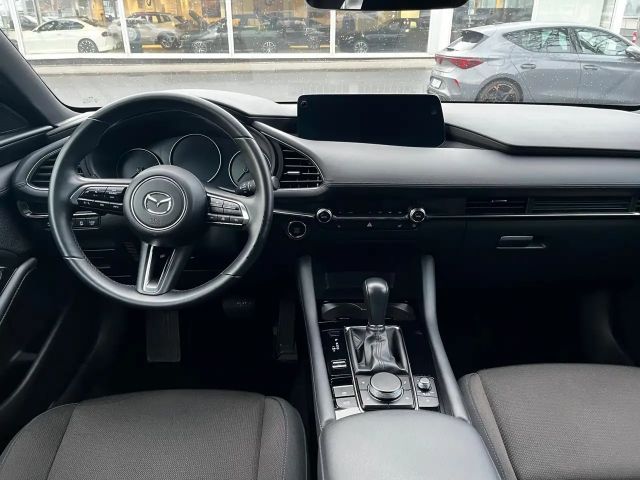 Mazda 3 Exclusive-line