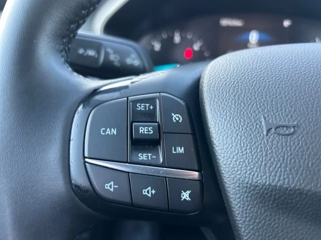 Ford Focus Cool & Connect