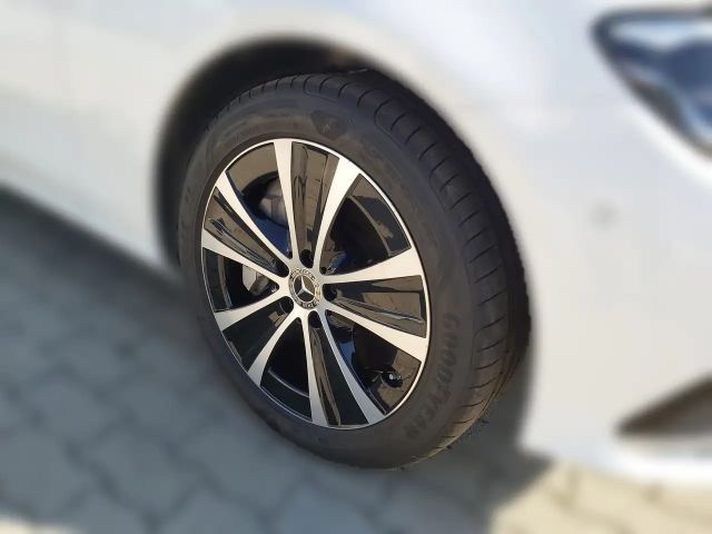 Mercedes-Benz E 300 AVANTGARDE E 300 de