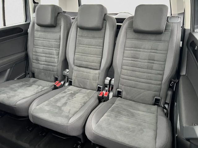 Volkswagen Touran 7-zitter DSG Highline R-Line