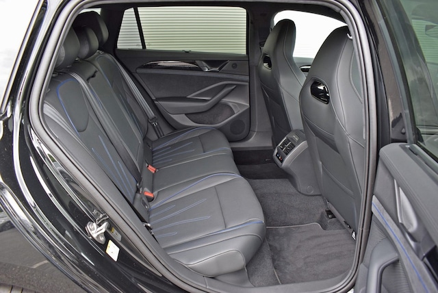 Volkswagen Passat DSG R-Line Variant