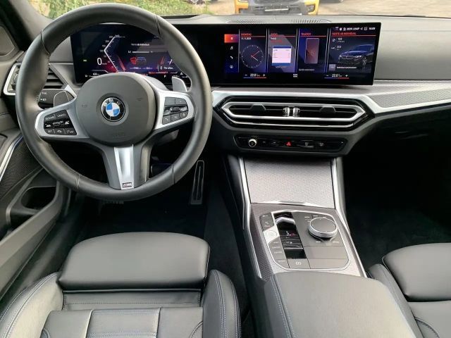 BMW 330 330i M-Sport Sedan xDrive