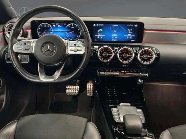 Mercedes-Benz CLA 180 AMG Line Shooting Brake