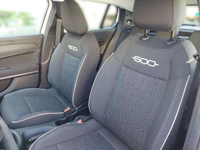 Fiat 600e Hybrid POP 110