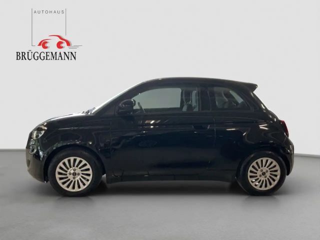 Fiat 500e + Radio- & Winterpaket