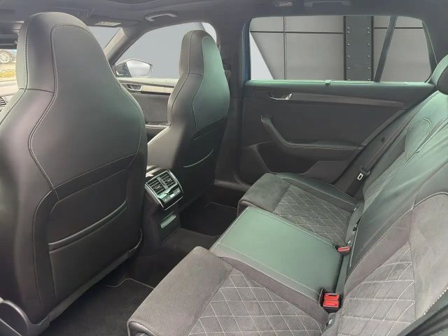 Skoda Superb 2.0 TSI 4x4 Combi Sportline