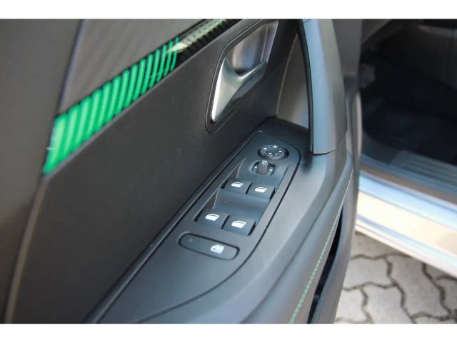 Peugeot E-2008 Allure Pack