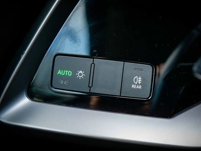 Audi A3 30 TFSI S-Tronic Sedan