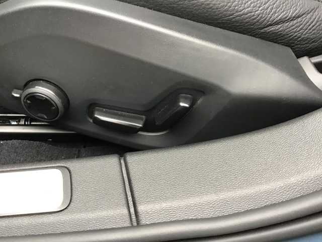 Volvo V60 AWD Dark Plus T6