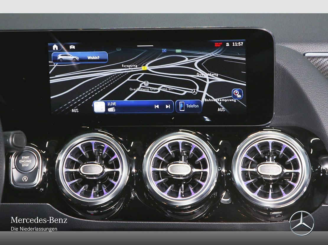 Mercedes-Benz B 200 AMG Line Sedan