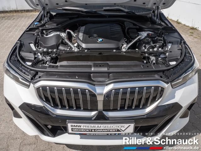 BMW 540 540d M-Sport Touring xDrive